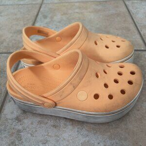 Crocband™ Platform Clog Cantaloupe Kids Size J3